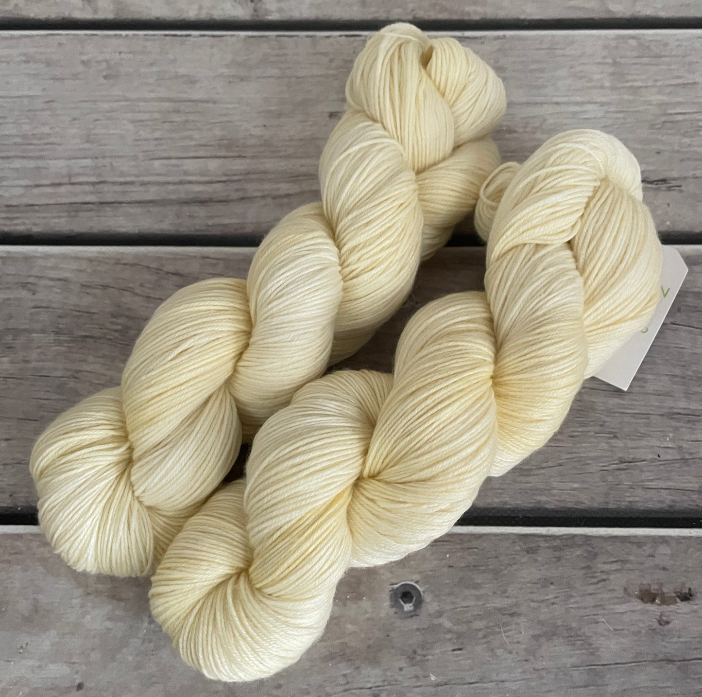 Buttercream - 4 ply sock yarn in merino and nylon - Darjeeling