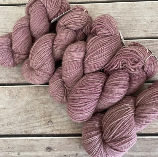 Tea Rose - merino/possom - 4 ply - Kawa Kawa