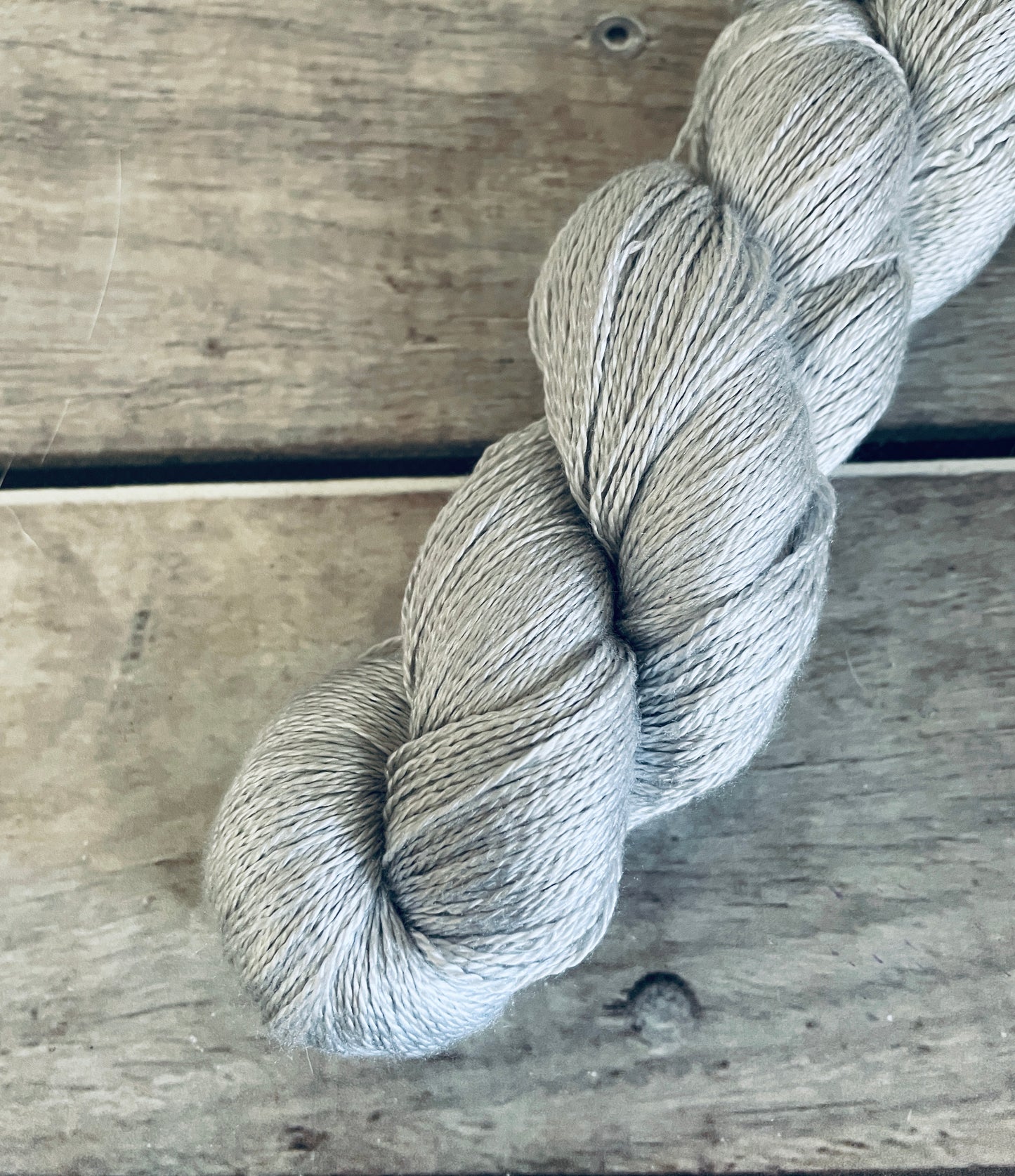 Silver Cloud - 3 ply in Mulberry silk - Pekoe (hl)