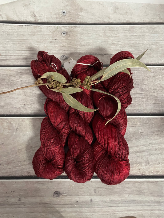 New Red - 3 ply in Mulberry silk - Ginseng hl