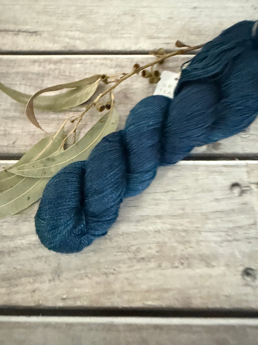 Midnight in Paradise - Merino/silk - 3 Ply - Jasmine 3