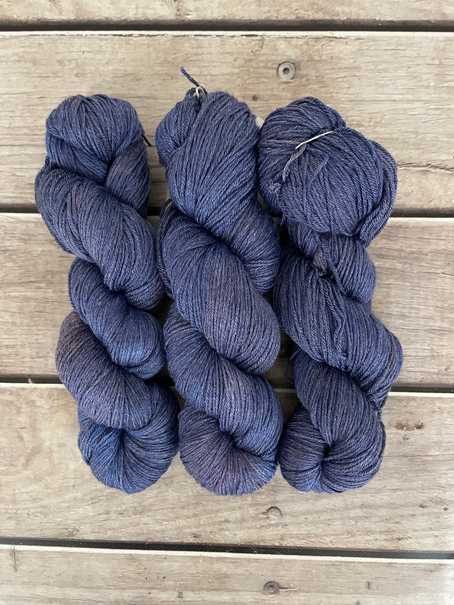 Sorrento Seas ooak - Merino/silk - 4 Ply - Jasmin4