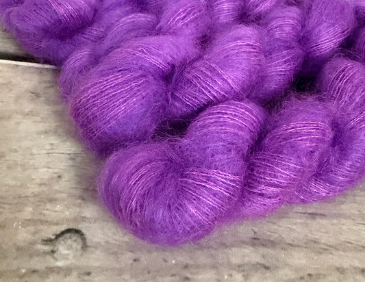 N. Rainbow #21 - 2 ply Silk / Mohair - Shui Yun (20g)