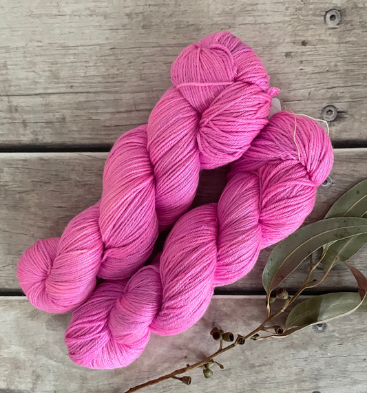 Neon Rainbow - Pink End Skein - 4ply/fingering - silk/merino yarn - Jasmine 4