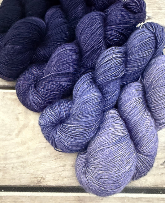 Gloaming - 5 skein set - 4 ply single/Osmanthus