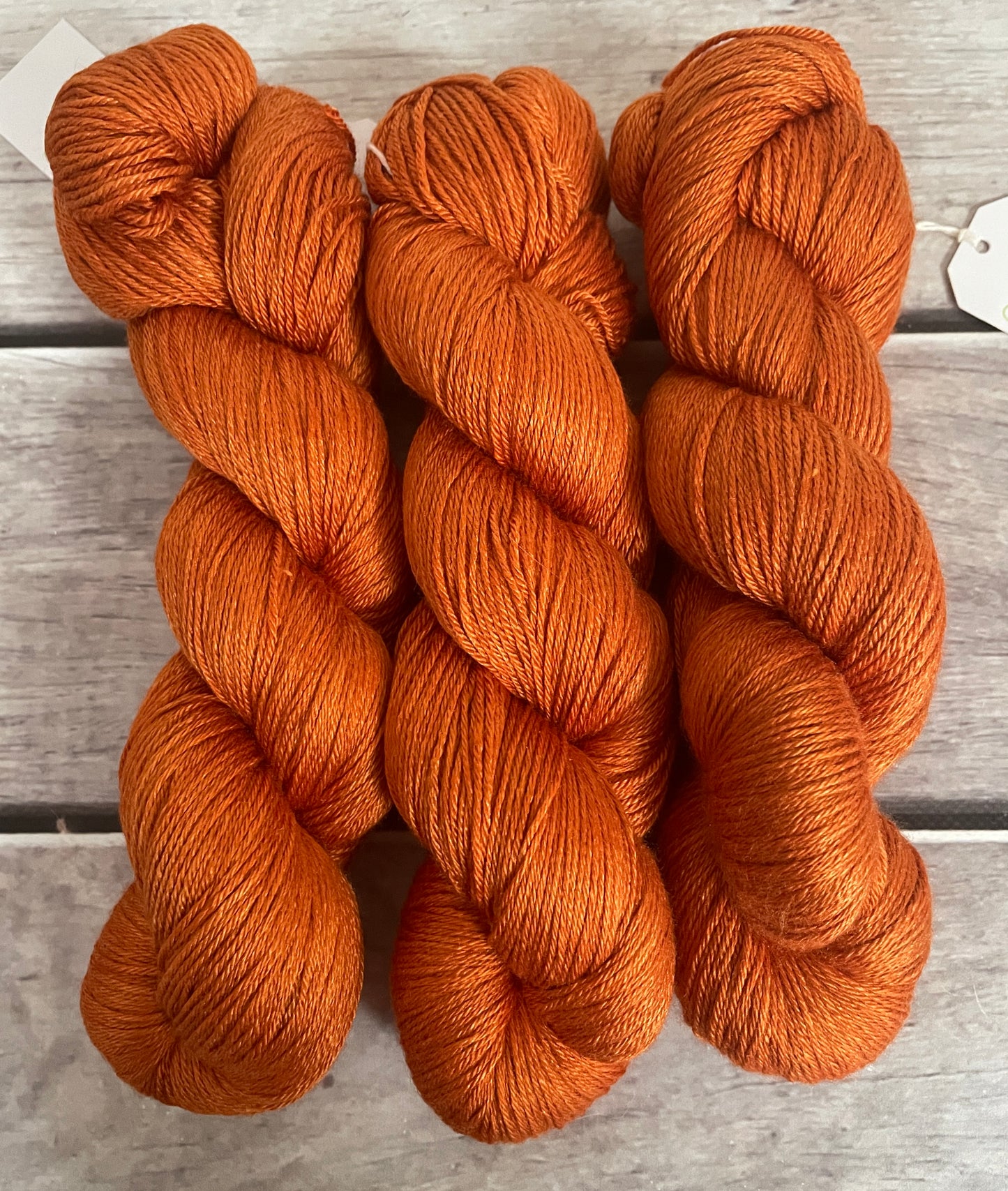 Tamarind Sunset - 4ply/fingering - silk and merino - Jasmin 4