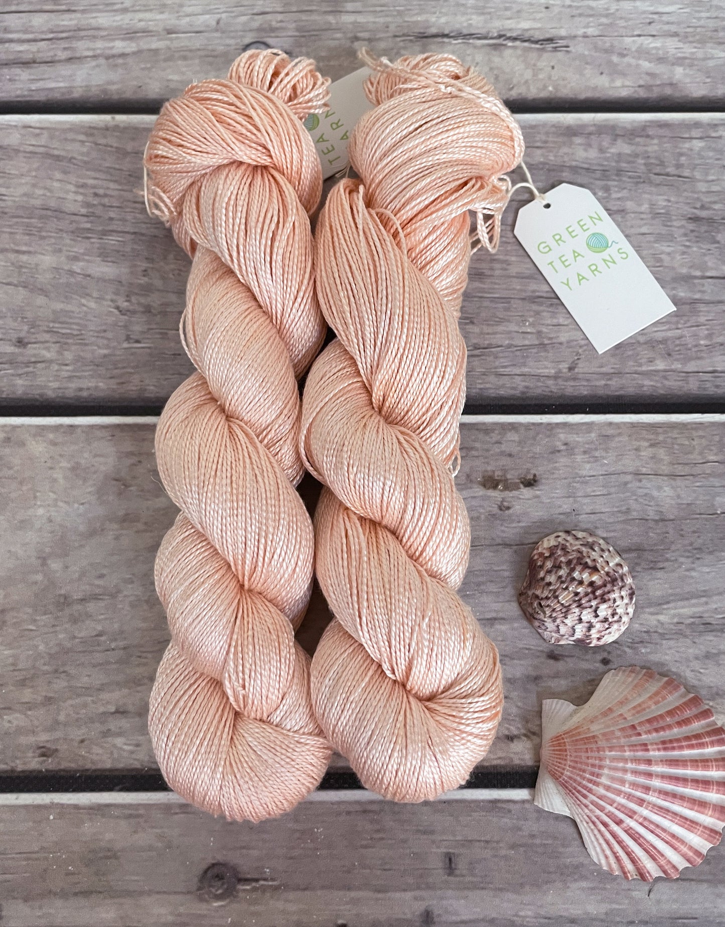 She Sells Seashells - 4 ply in Mulberry silk - Ginseng