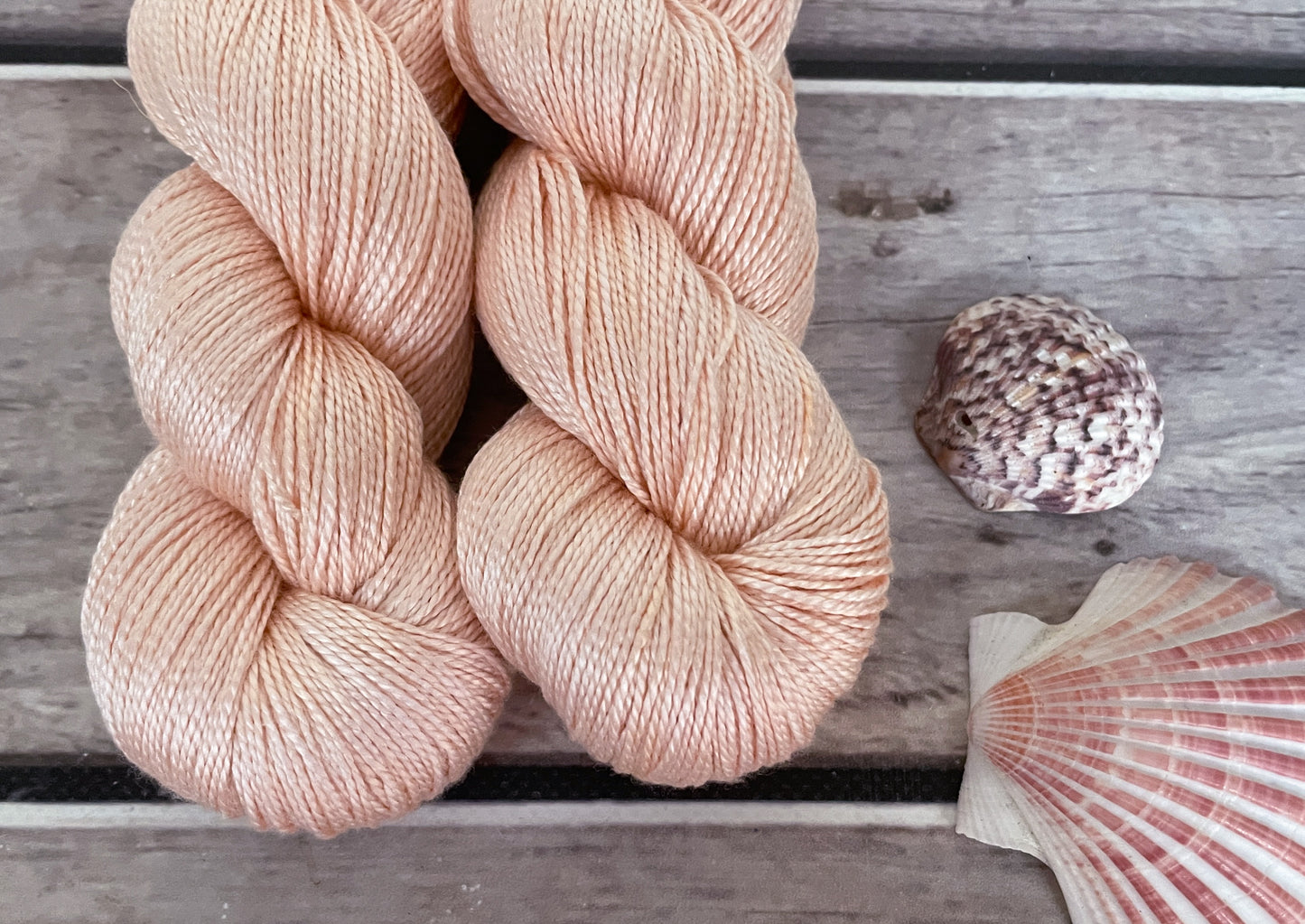 She Sells Seashells - 4 ply in Mulberry silk - Ginseng