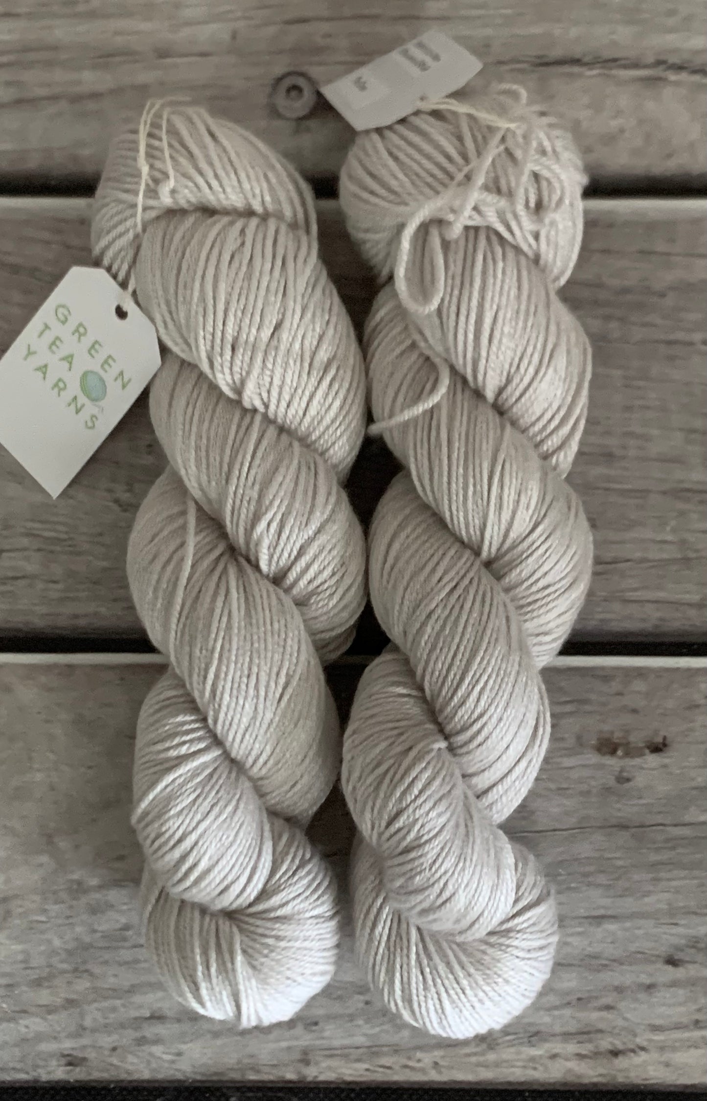 The Dove - merino/silk - Jasmin DK