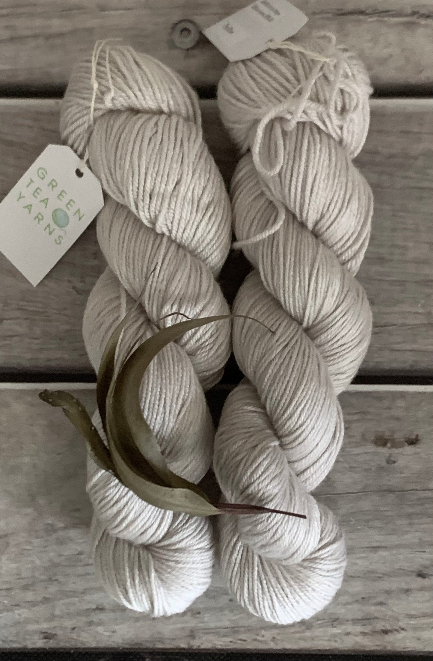 The Dove - merino/silk - Jasmin DK