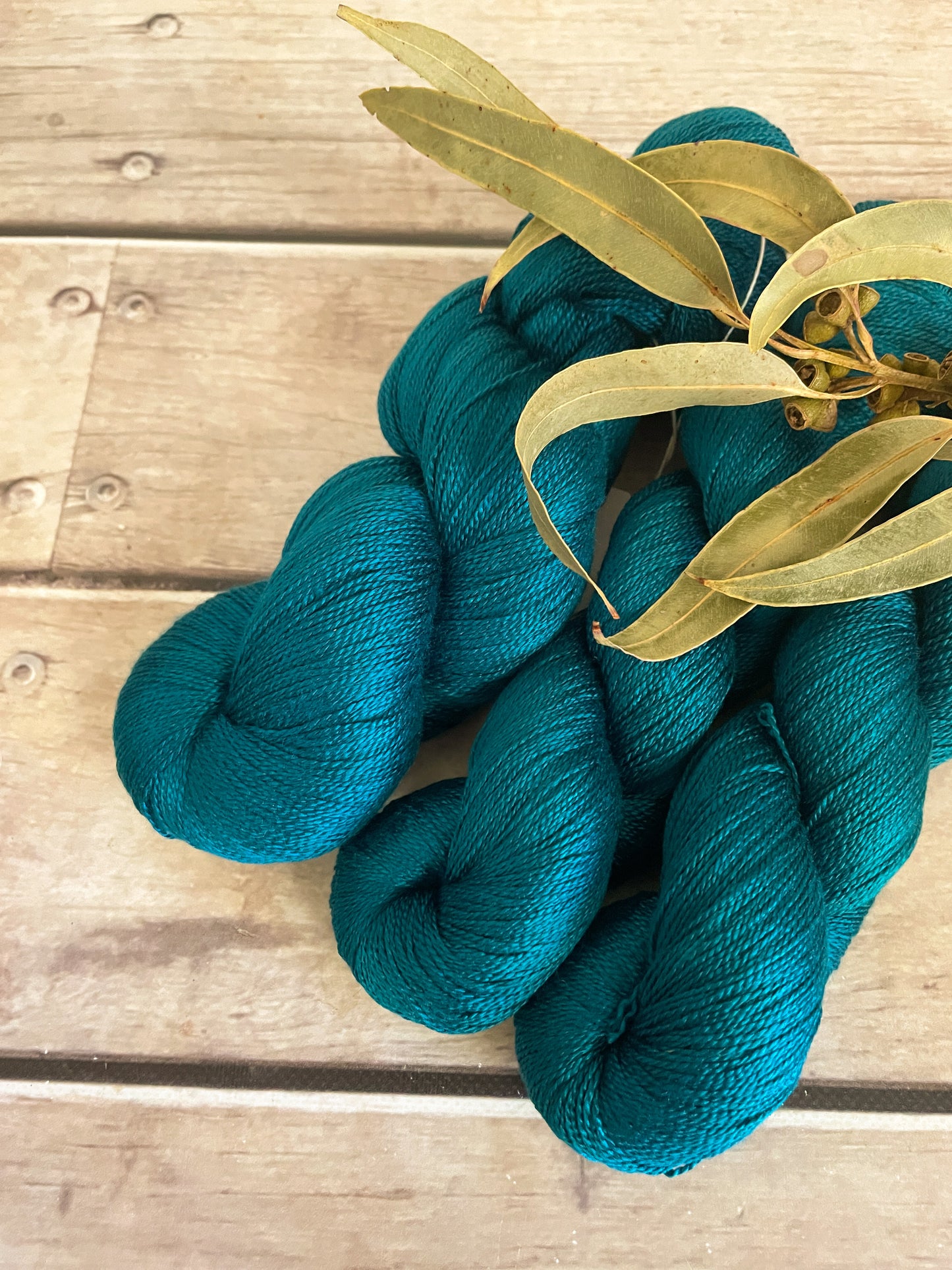 Vintage Button - 3 ply pure silk yarn - Ginseng hl