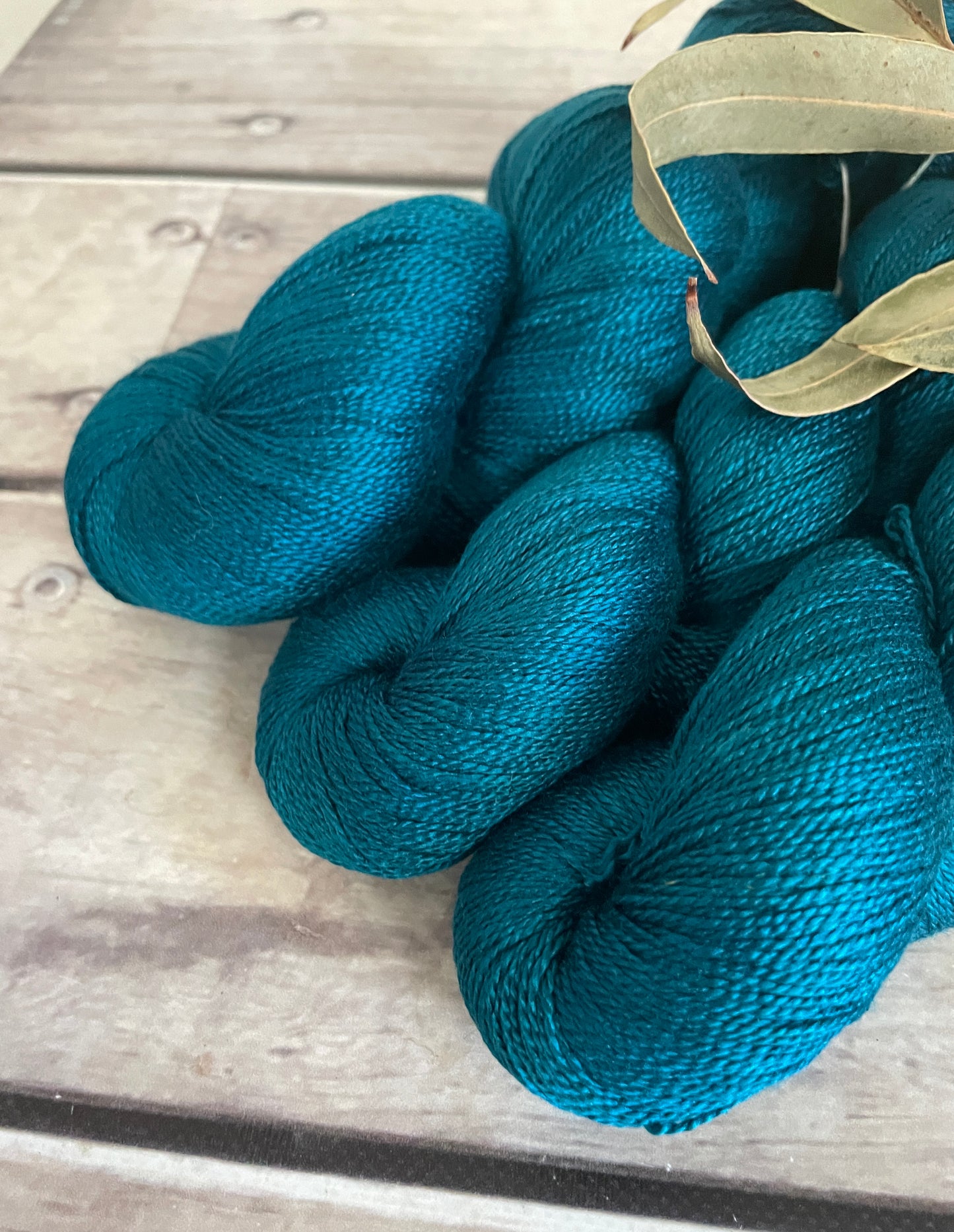 Vintage Button - 3 ply pure silk yarn - Ginseng hl