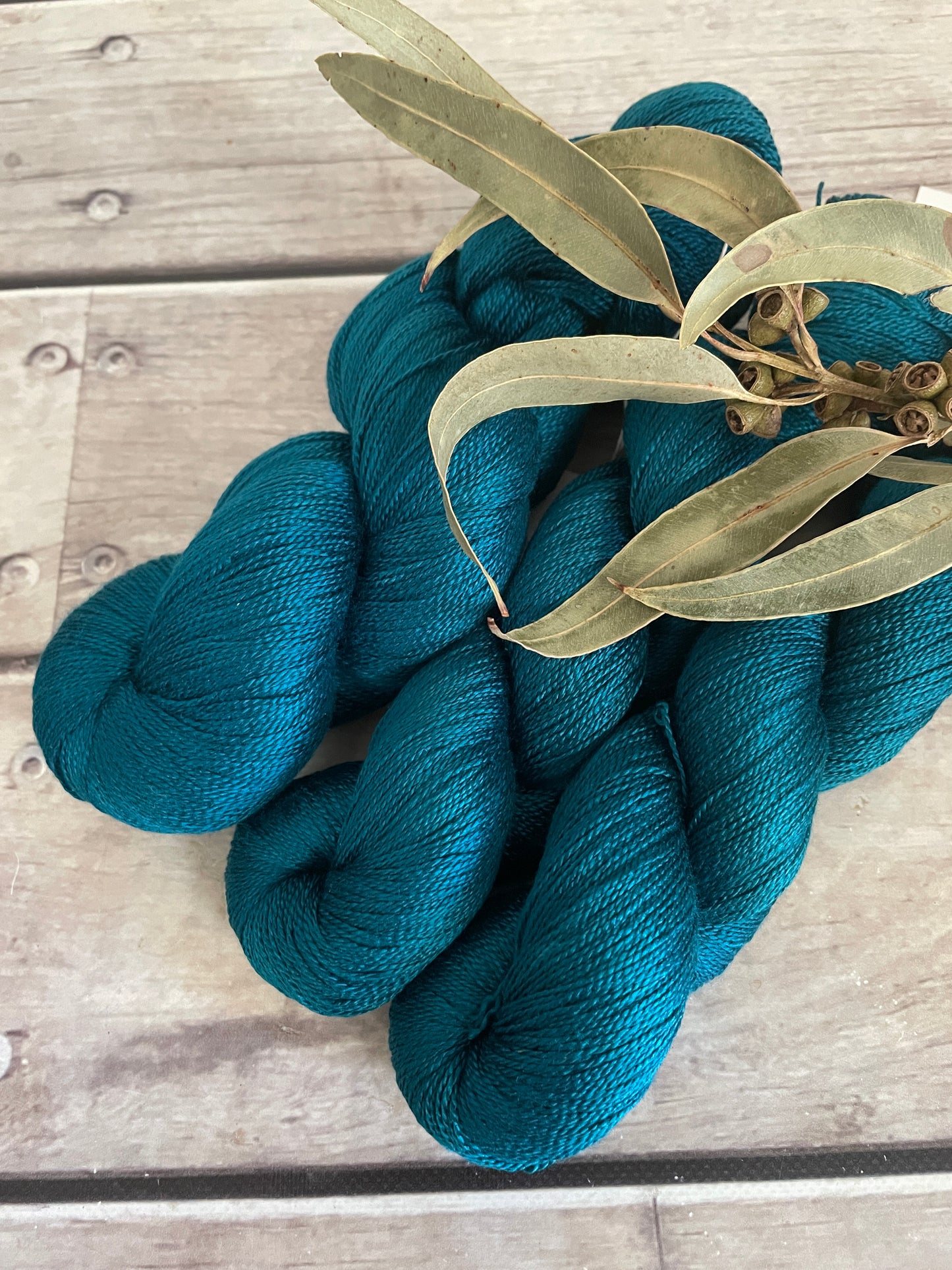 Vintage Button - 3 ply pure silk yarn - Ginseng hl