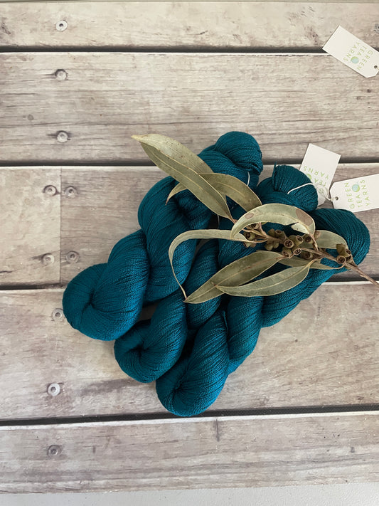 Vintage Button - 3 ply pure silk yarn - Ginseng hl