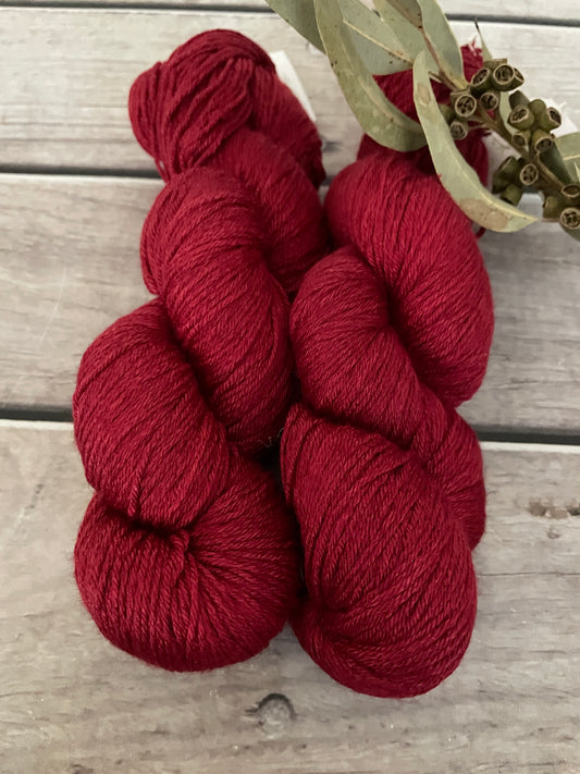 Dark Red Lacquer - 4ply/fingering - silk and merino yarn - Jasmine 4