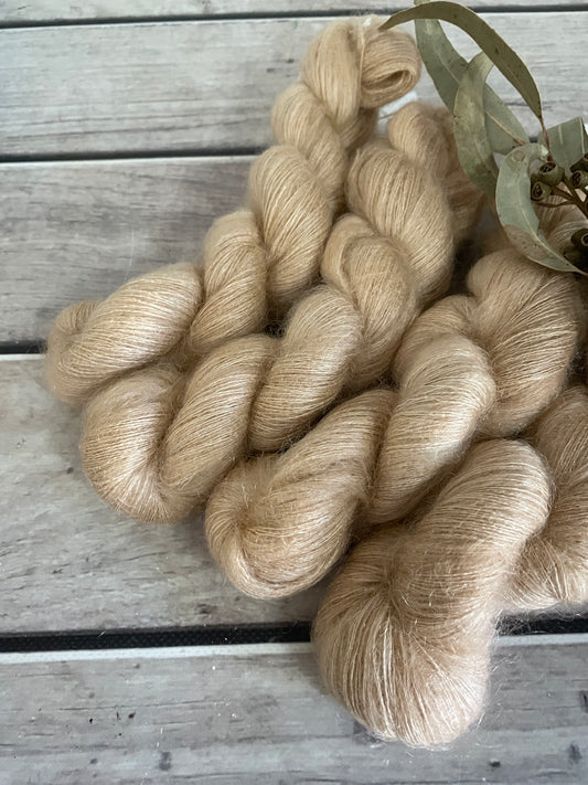 Pale Gold- on Silk and Mohair - Shui Yun, 2 ply/laceweight