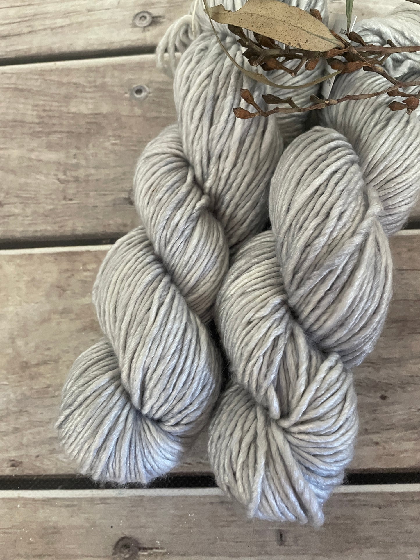 Silvercloud / 10 ply merino/silk singles - Peach