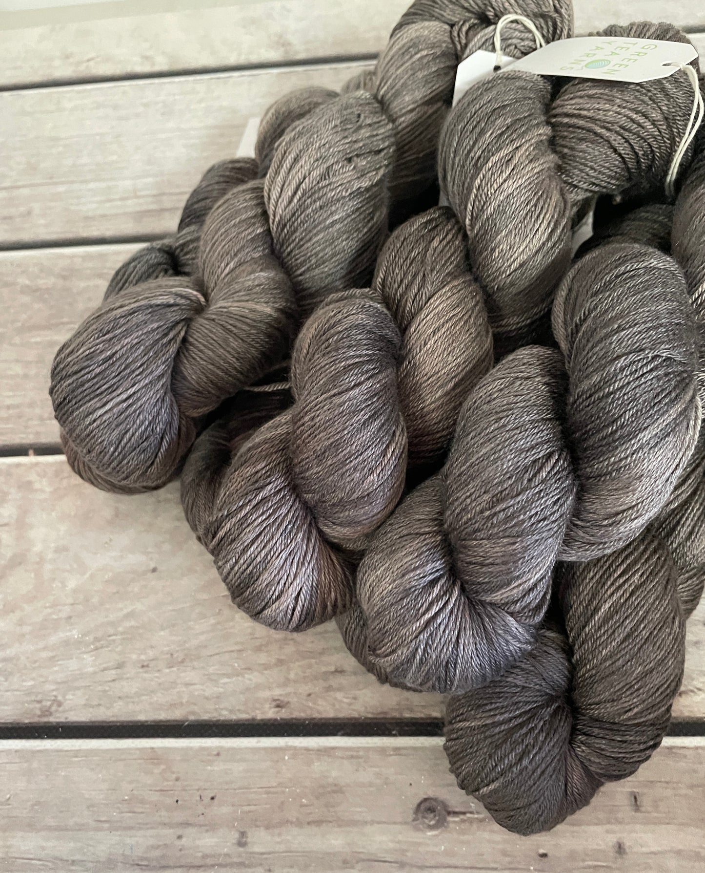 Pale Peat - 4ply/fingering - silk and merino - Jasmin 4