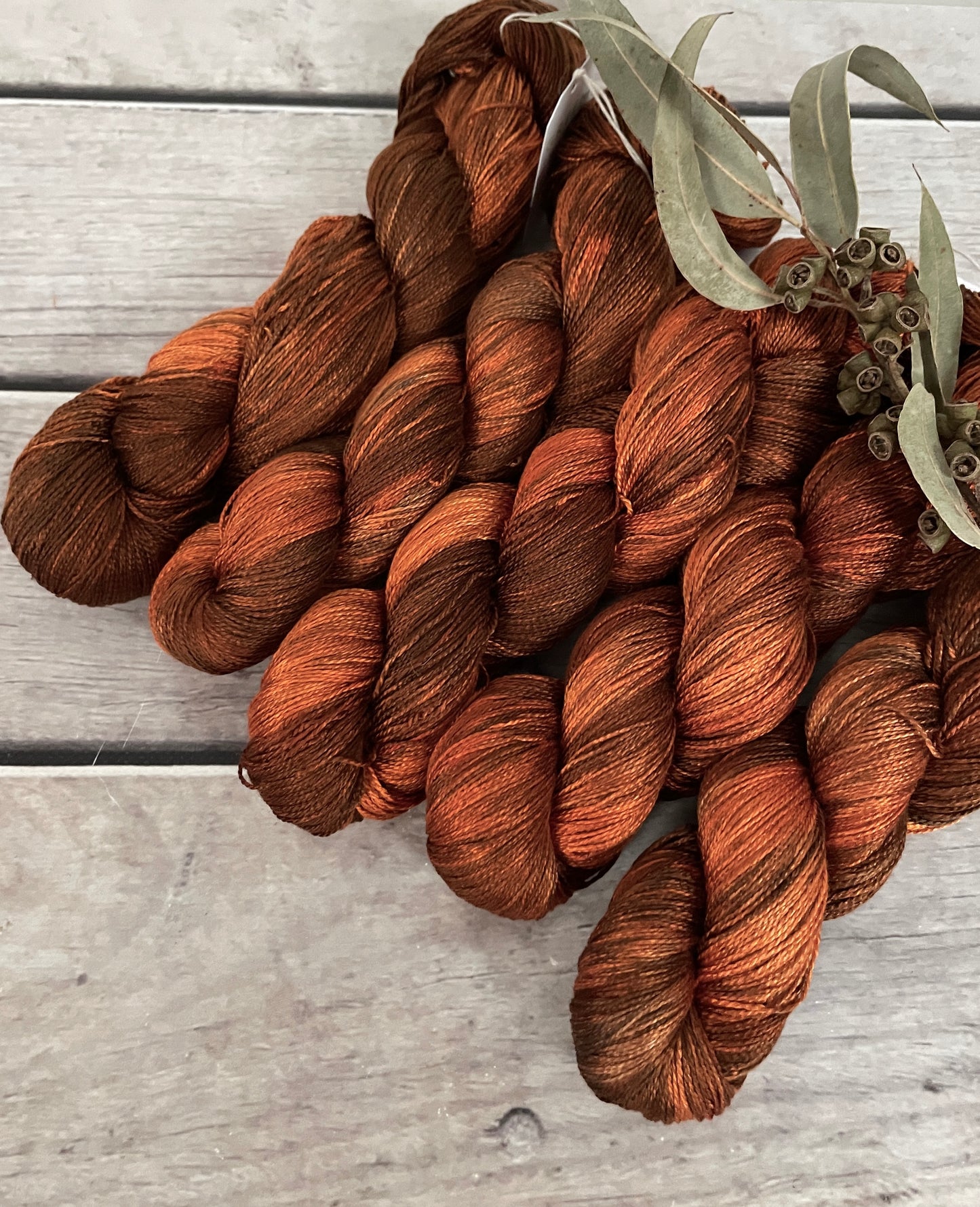 Woodend - 3 ply pure silk yarn - Ginseng hl