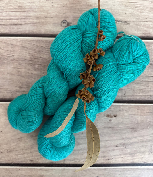 Neon Cuckoo Bee #2 - 4 ply silk and merino - Jasmine 4