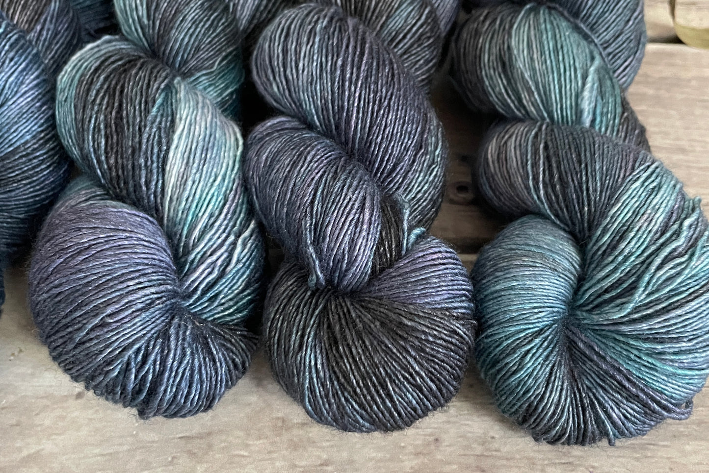 Tides on Merino and Silk 4 ply single - Osmanthus