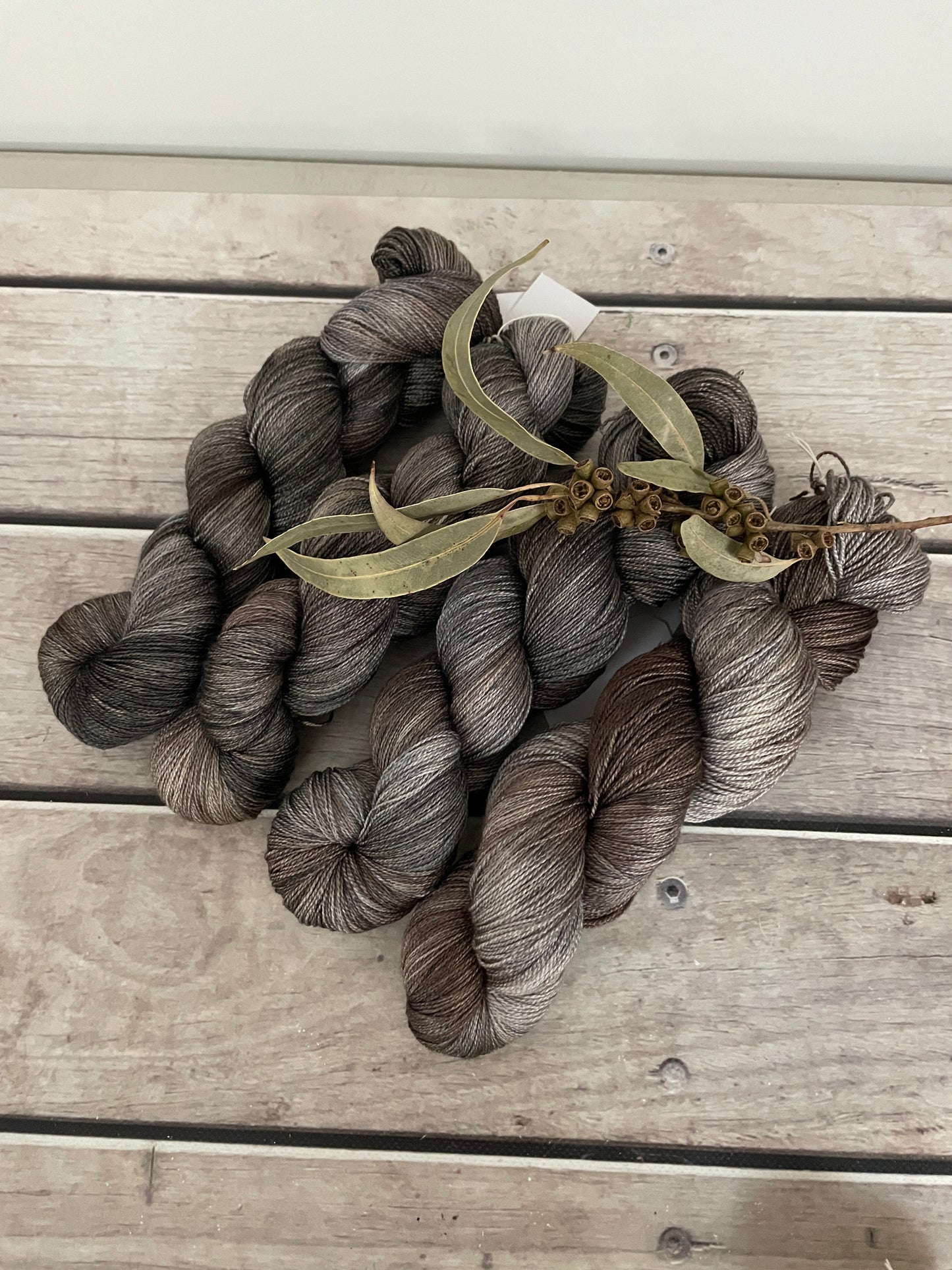 Pale Peat - Merino/silk - 2 Ply - Jasmin2