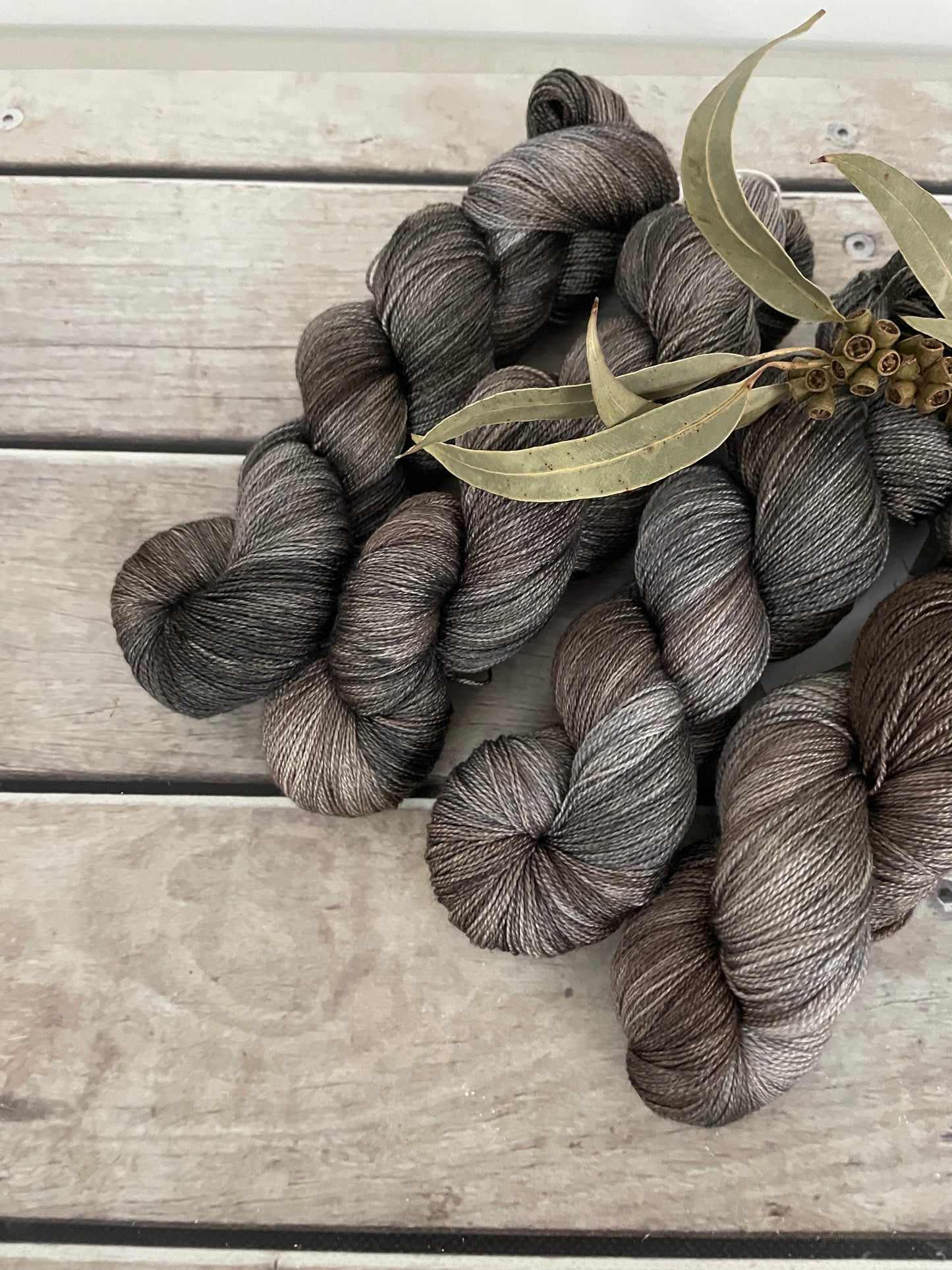 Pale Peat - Merino/silk - 2 Ply - Jasmin2