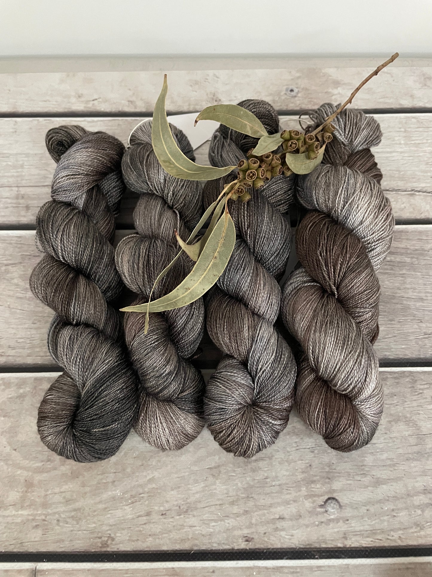 Pale Peat - Merino/silk - 2 Ply - Jasmin2