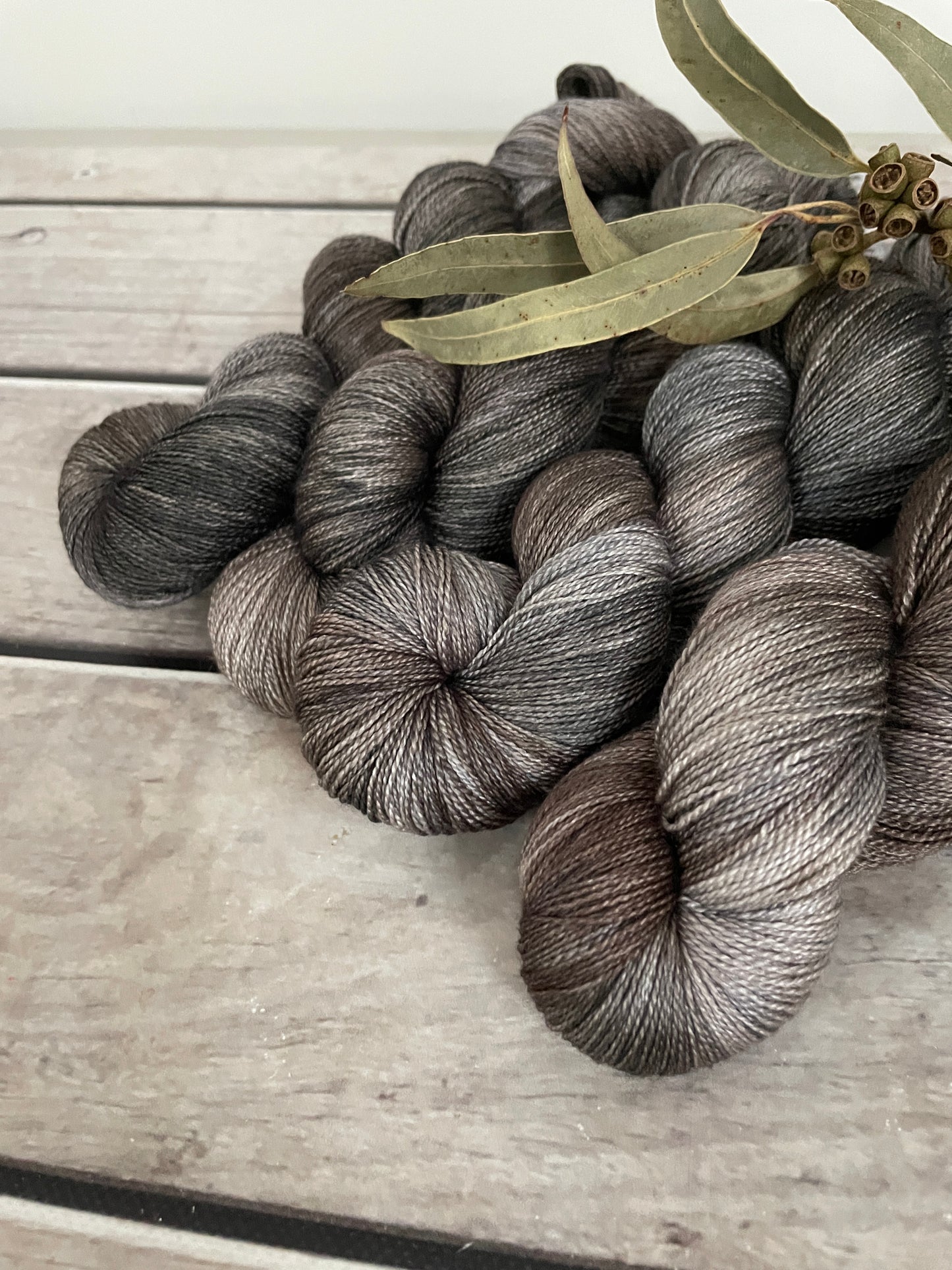 Pale Peat - Merino/silk - 2 Ply - Jasmin2