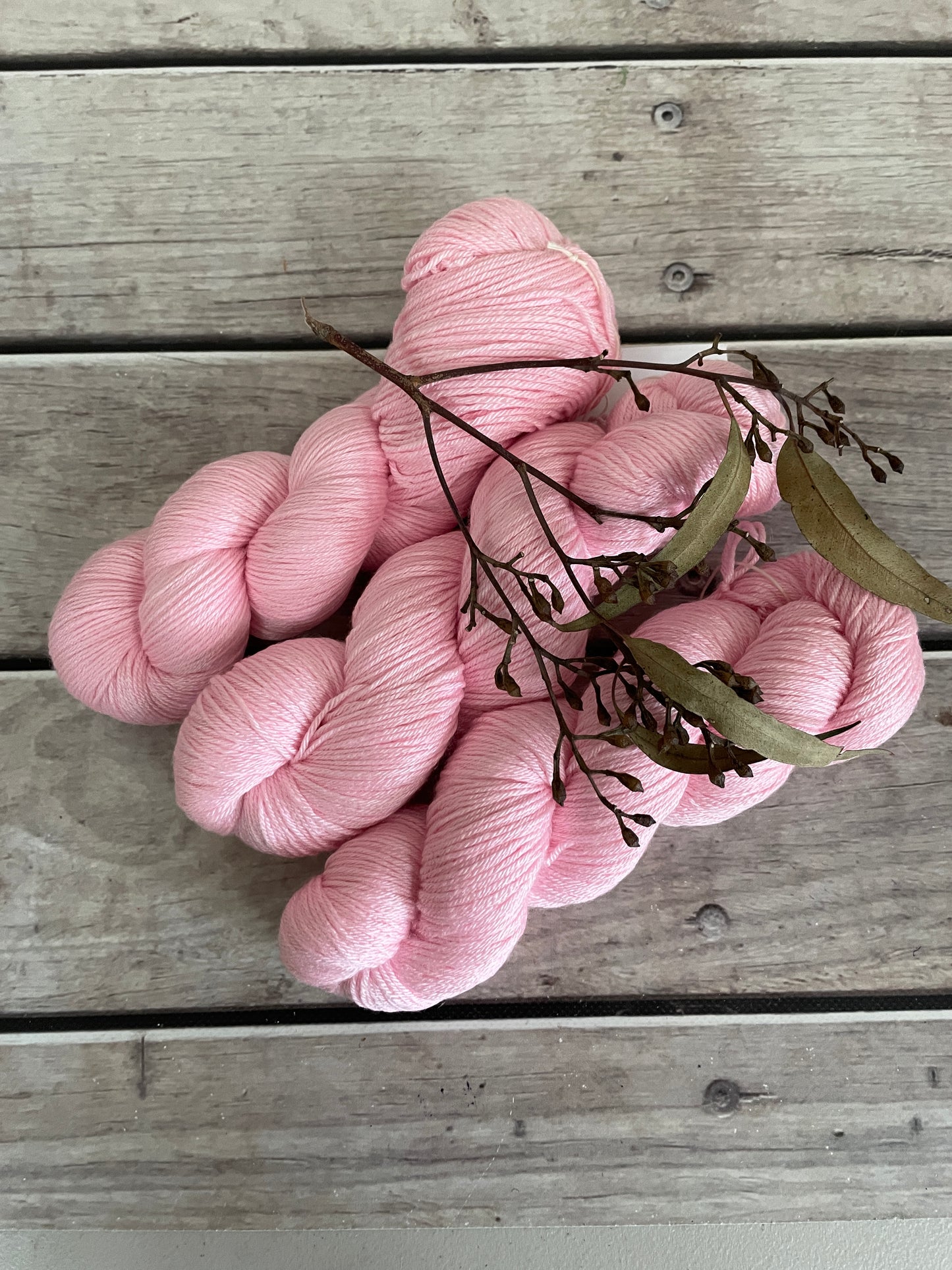 China Doll - 4ply/fingering - silk and merino yarn - Jasmin 4