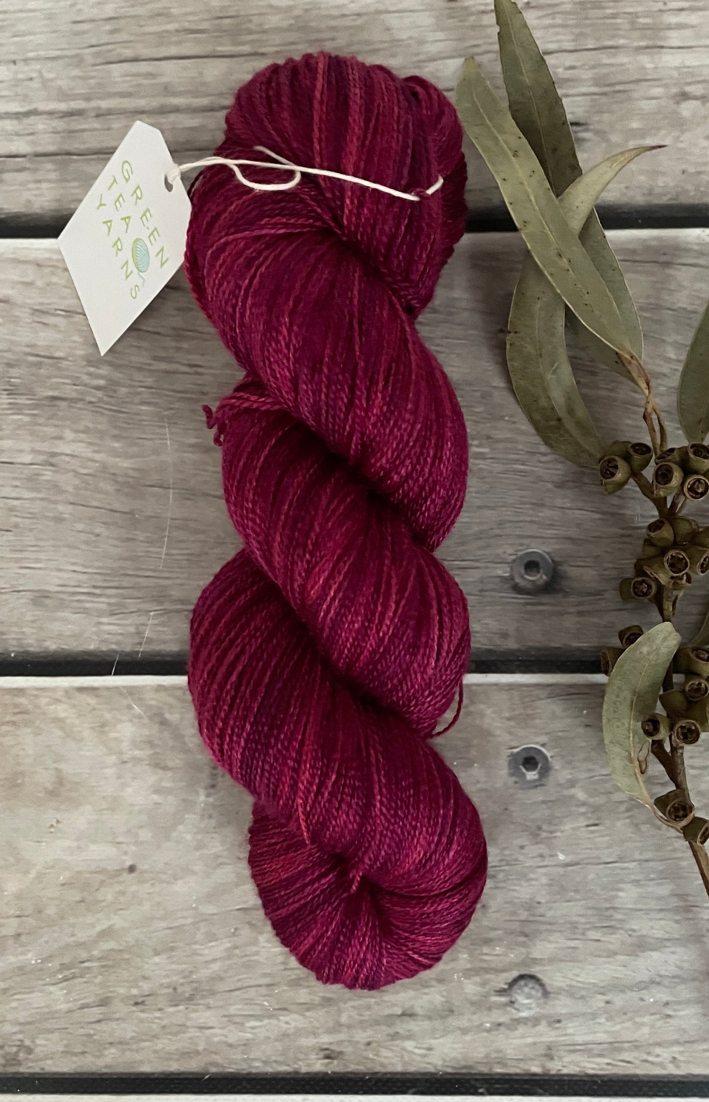 Bush Berries - Merino/silk - 2 Ply - Jasmin2