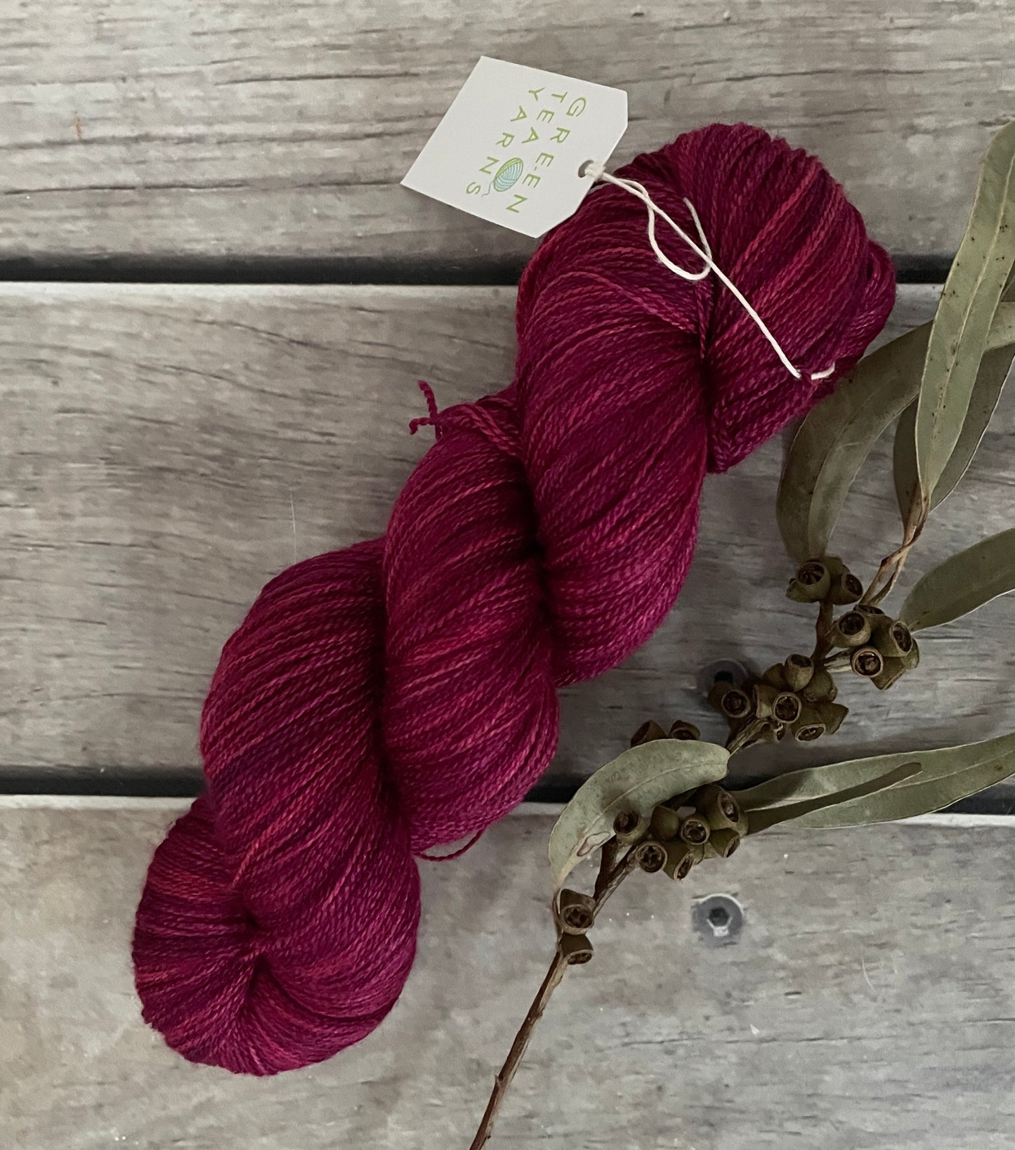 Bush Berries - Merino/silk - 2 Ply - Jasmin2
