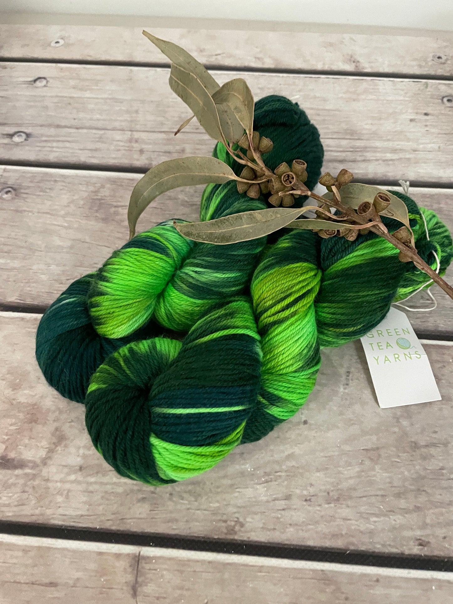 Pond Life - 8 ply merino and nylon sock yarn - Darjeeling DK