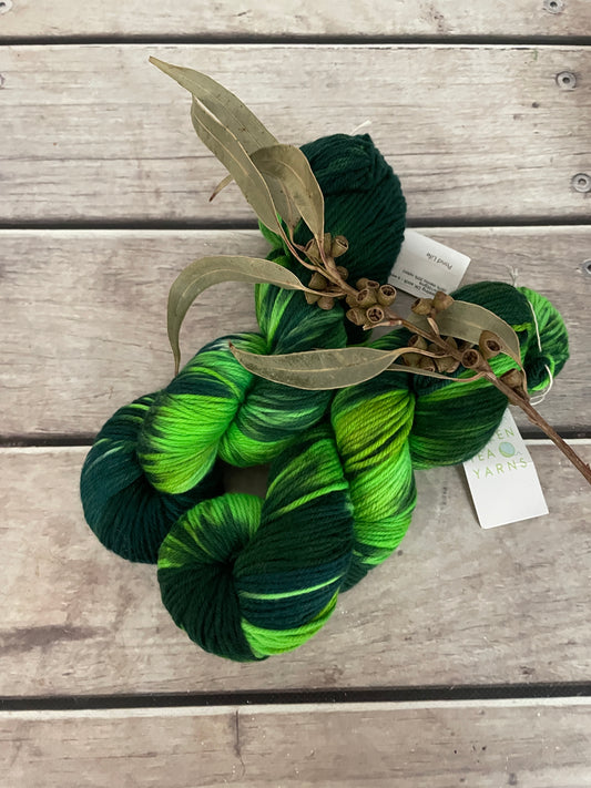 Pond Life - 8 ply merino and nylon sock yarn - Darjeeling DK