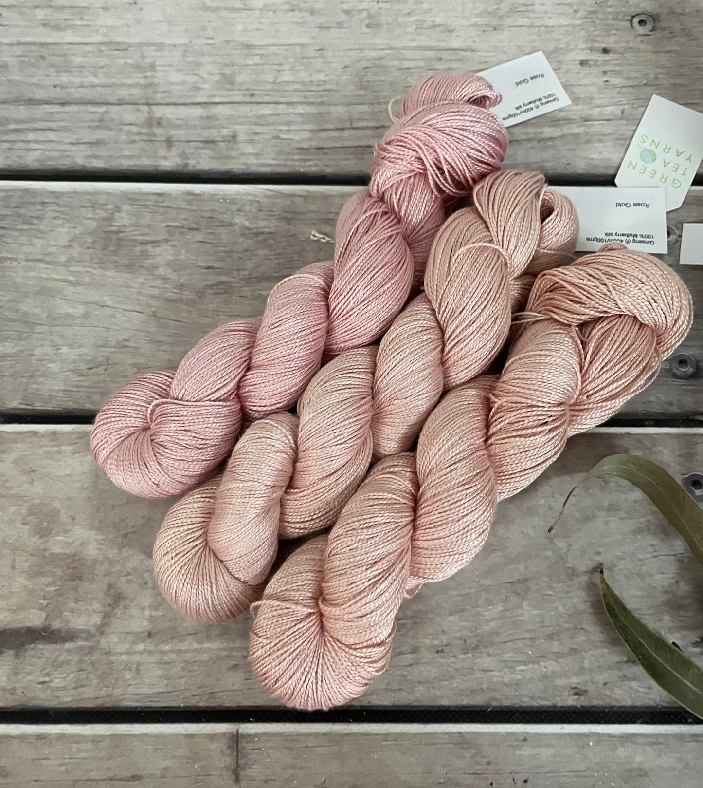 She Sells Seashells - 4 ply in Mulberry silk - Ginseng