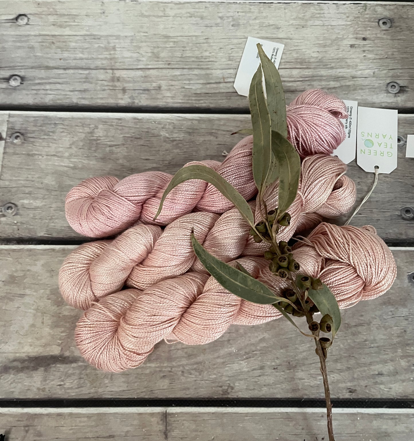 She Sells Seashells - 4 ply in Mulberry silk - Ginseng