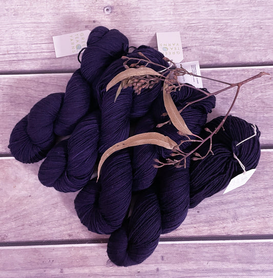 Percy's Purple - on 4 ply merino and nylon sock yarn - Darjeeling