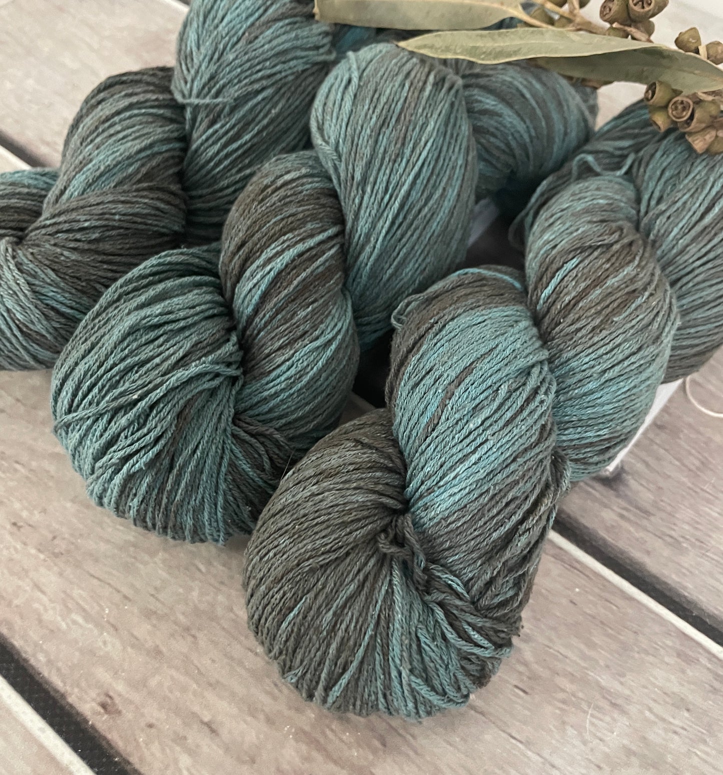 Cardabia Station on Tai Ping... 100% bourette silk - 4 ply