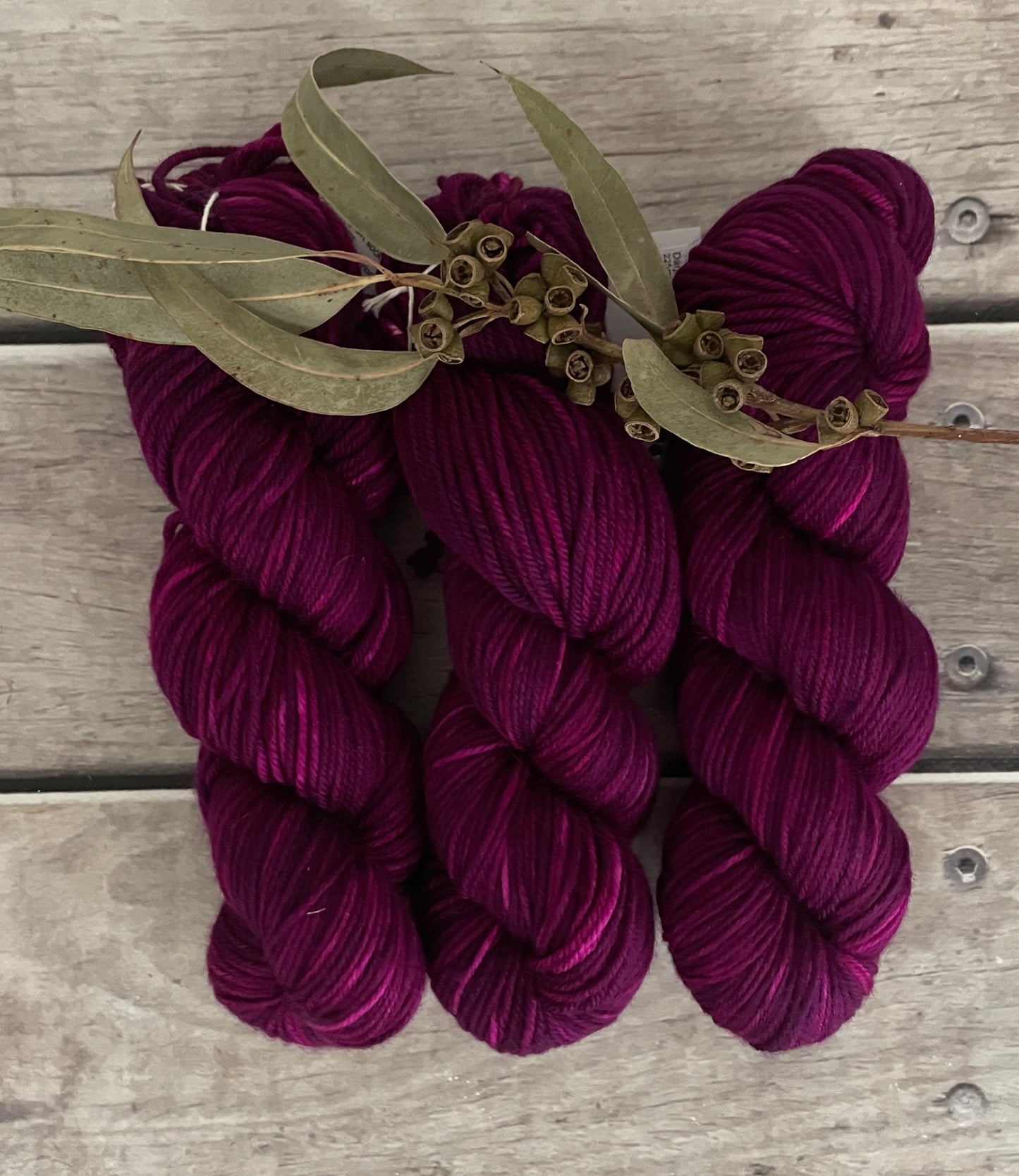 Theatrics ooak - Darjeeling DK sock yarn - 8 ply