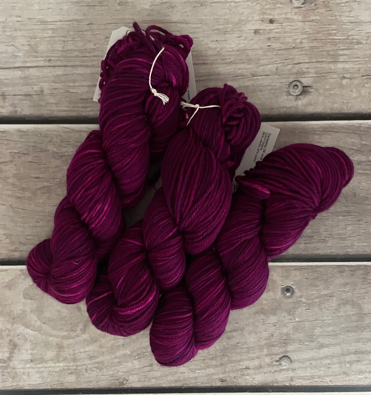 Theatrics ooak - Darjeeling DK sock yarn - 8 ply