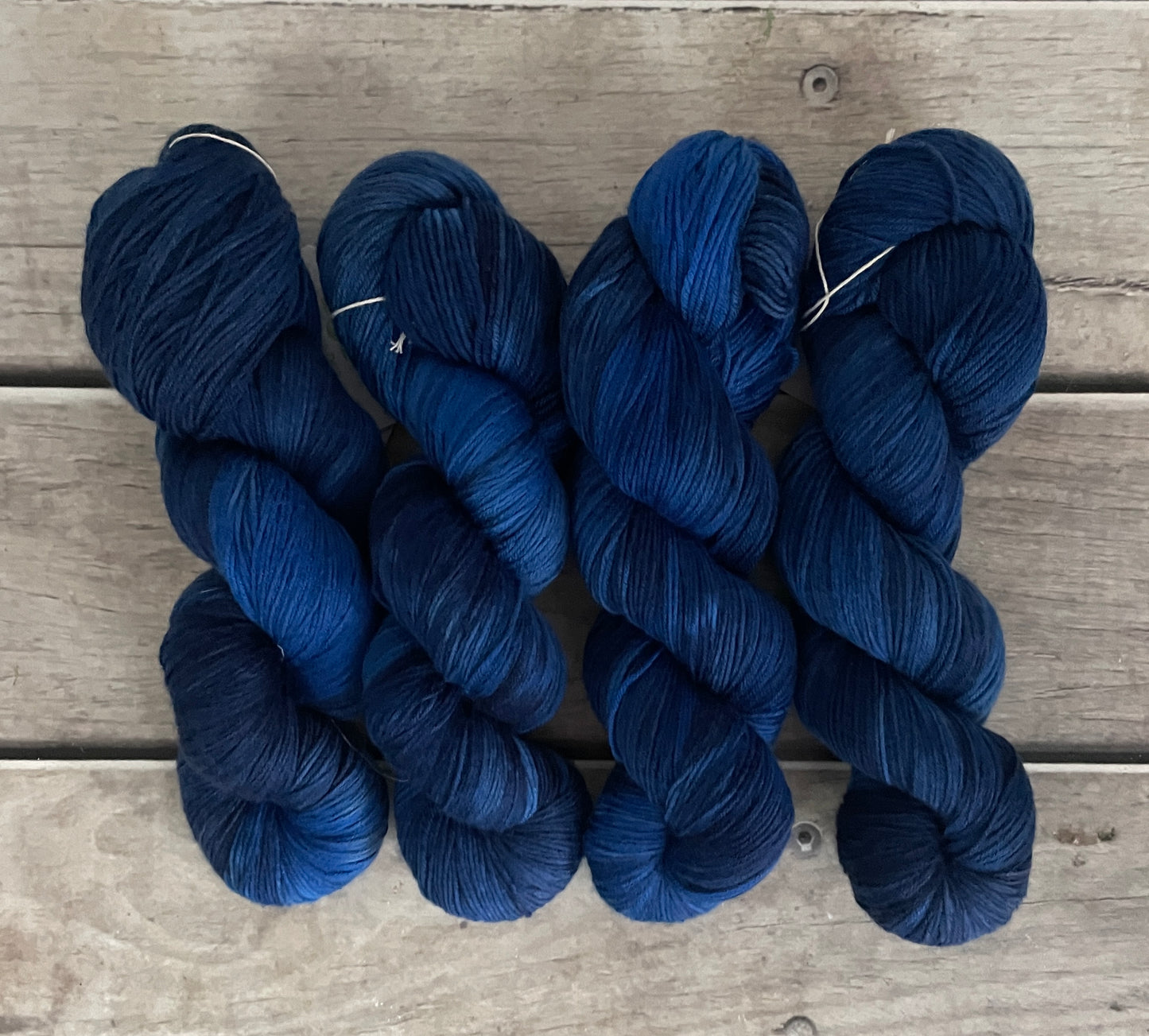 April Blues - sock yarn in merino and nylon - Darjeeling