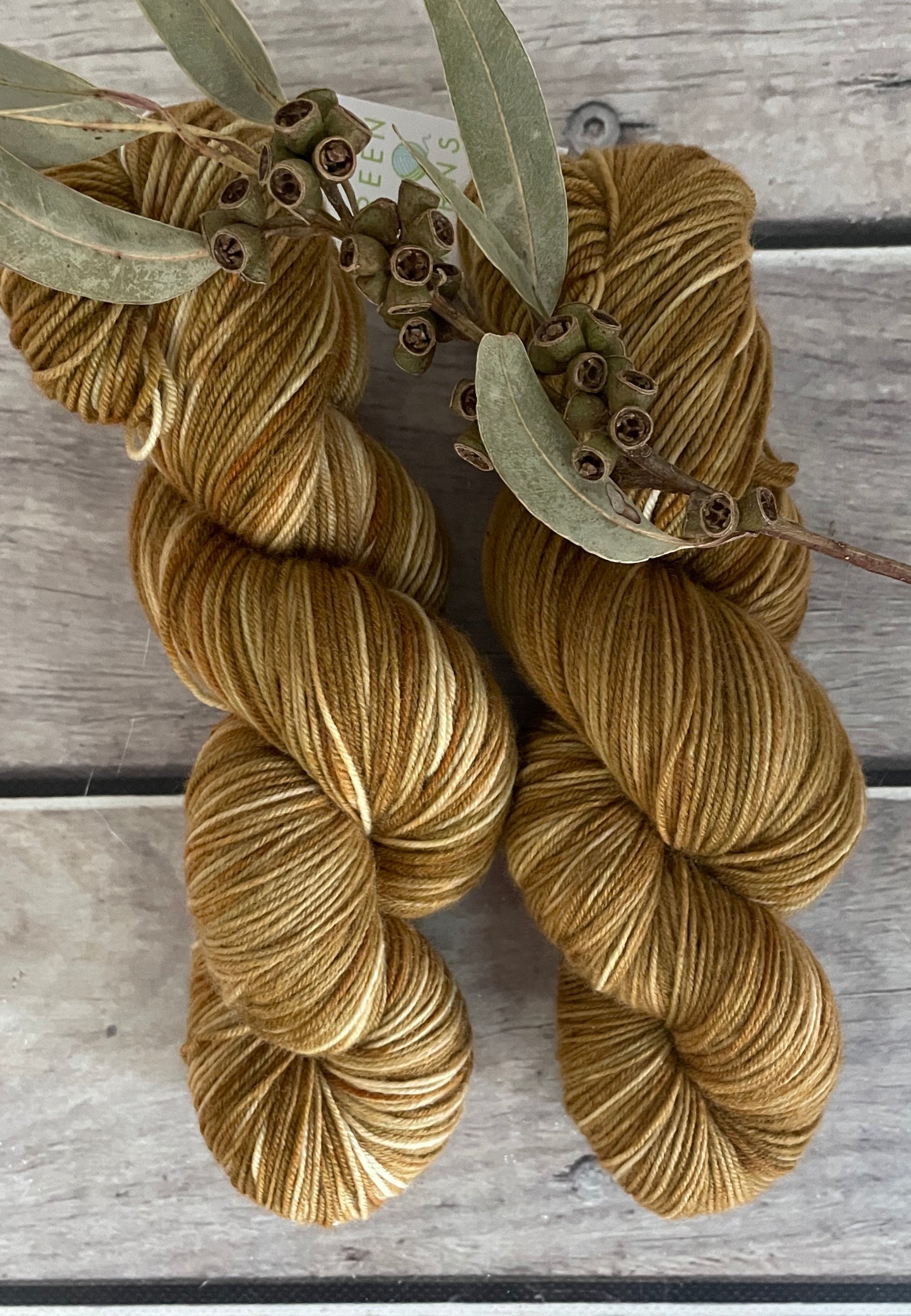 Honeybush ooak - Darjeeling sock yarn - 4 ply