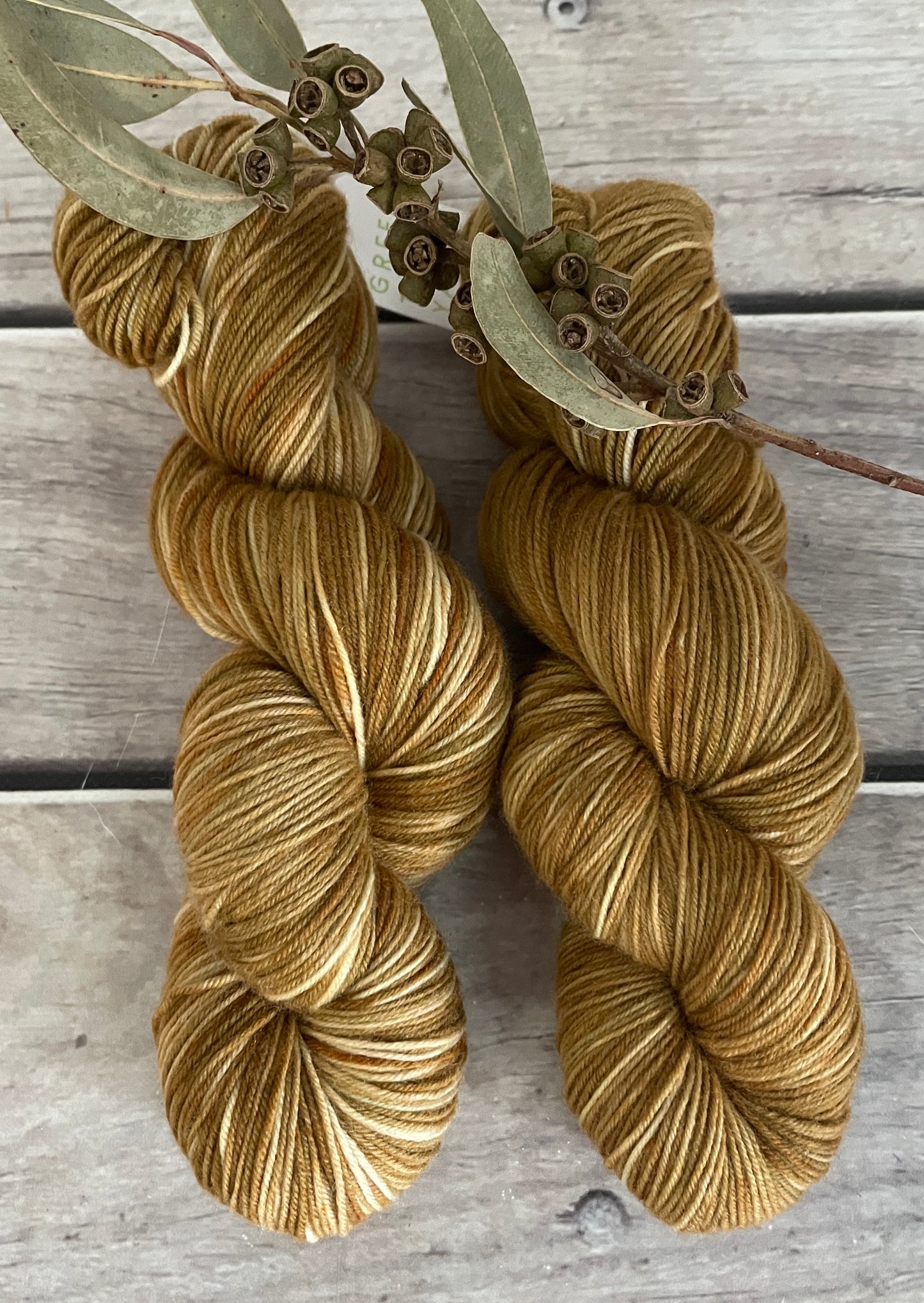 Honeybush ooak - Darjeeling sock yarn - 4 ply