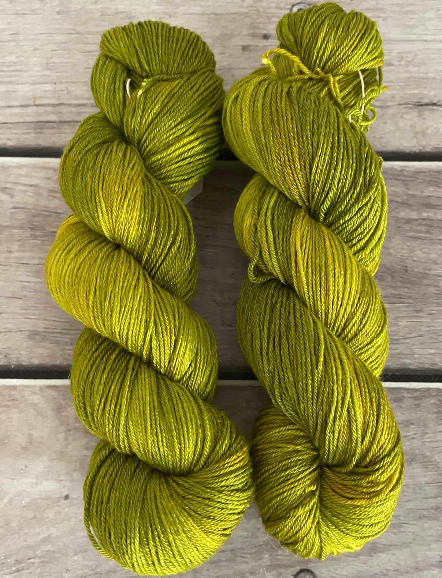 Radio Green - Merino/silk - 4 Ply - Jasmine