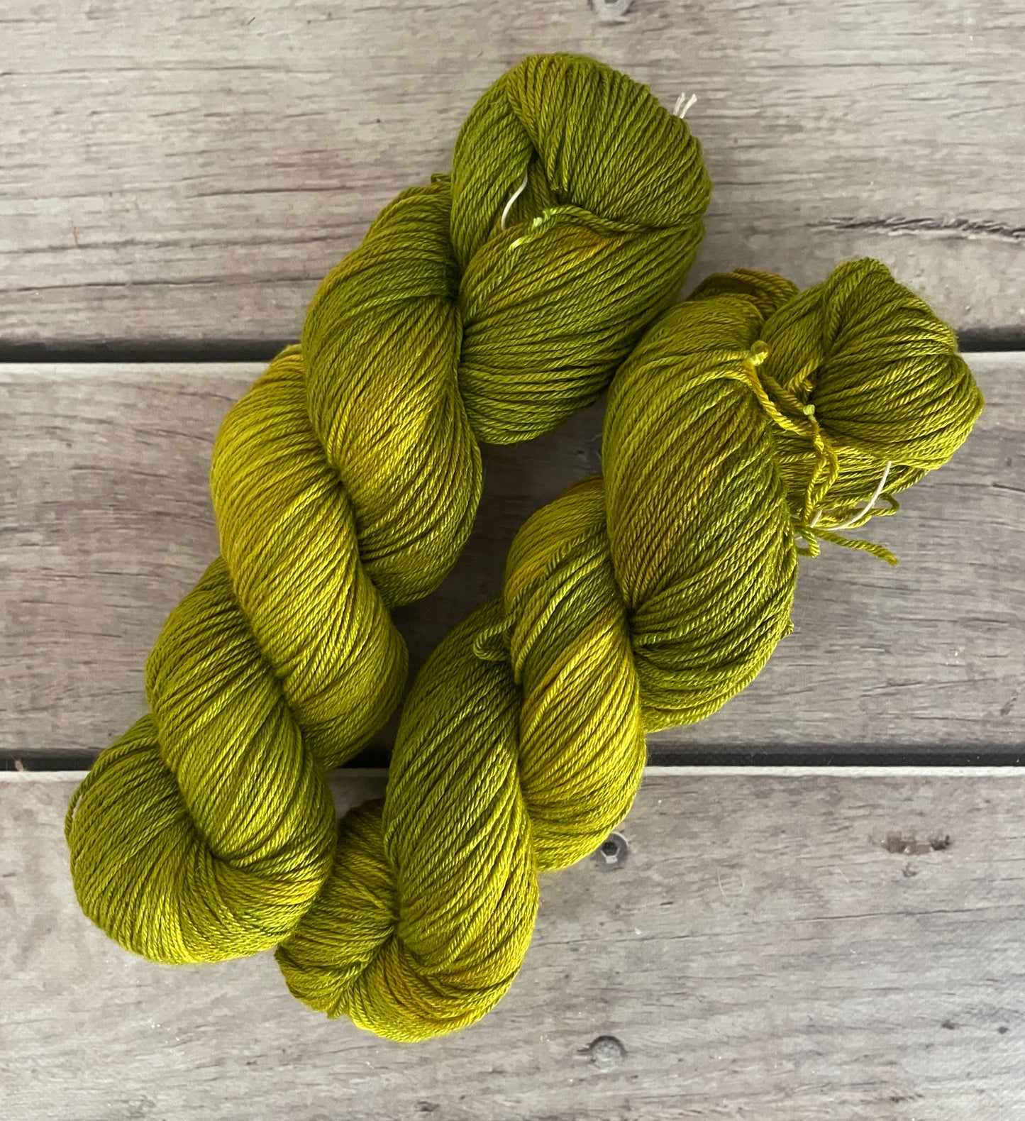 Radio Green - Merino/silk - 4 Ply - Jasmine