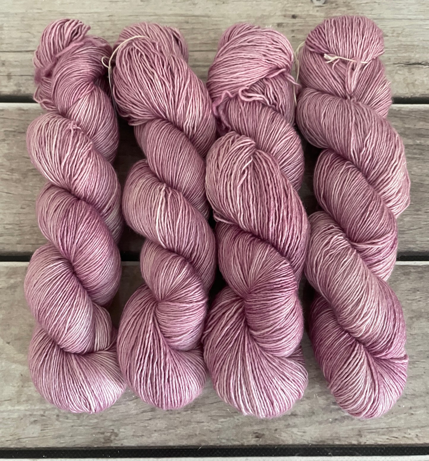 Soft Rose - 4 ply in Mulberry silk and Merino singles yarn - Osmanthus