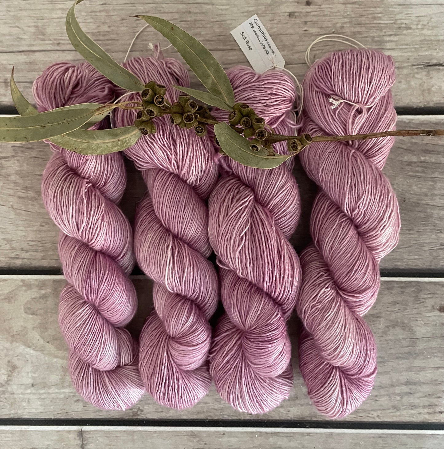 Soft Rose - 4 ply in Mulberry silk and Merino singles yarn - Osmanthus