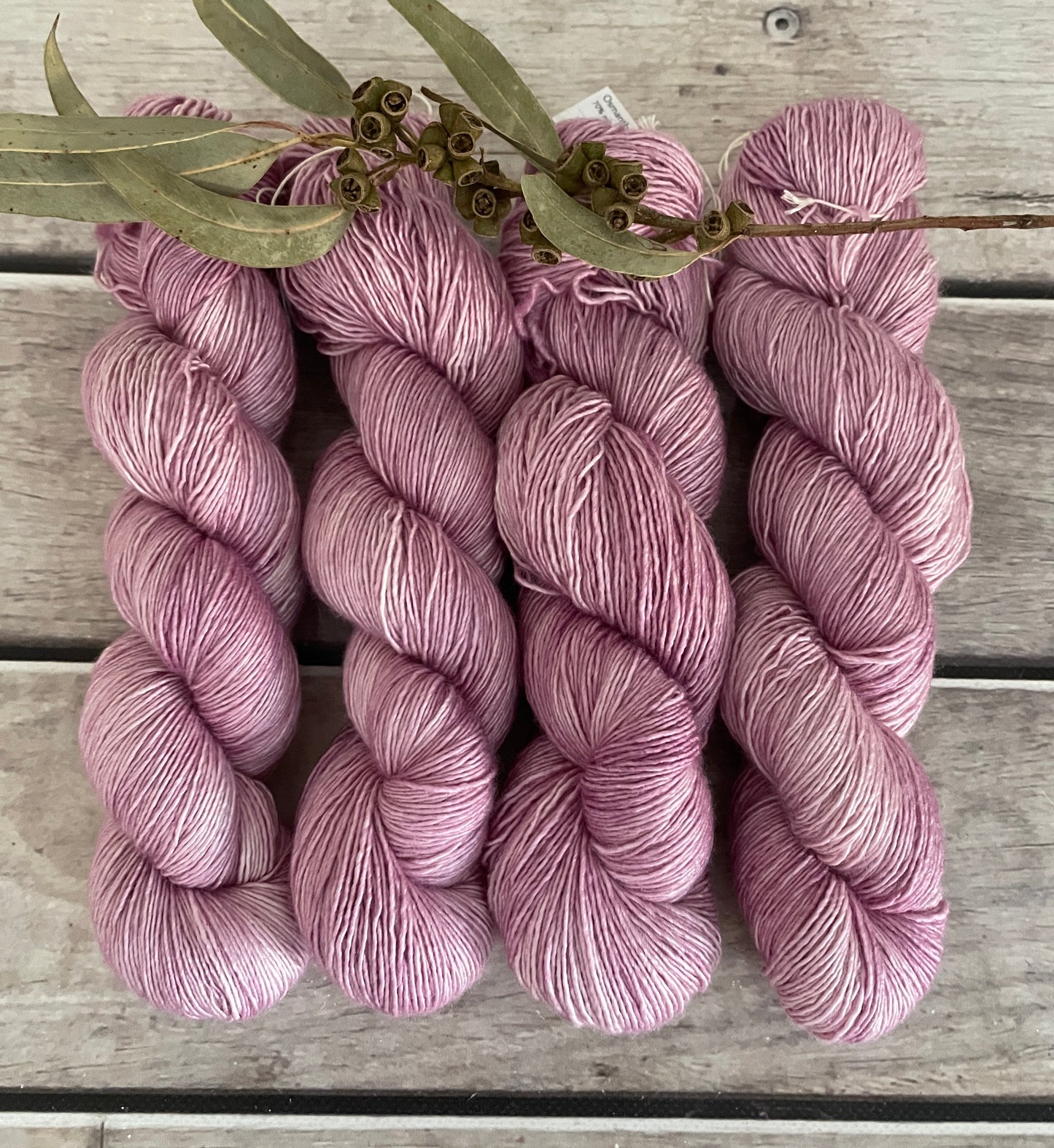 Soft Rose - 4 ply in Mulberry silk and Merino singles yarn - Osmanthus