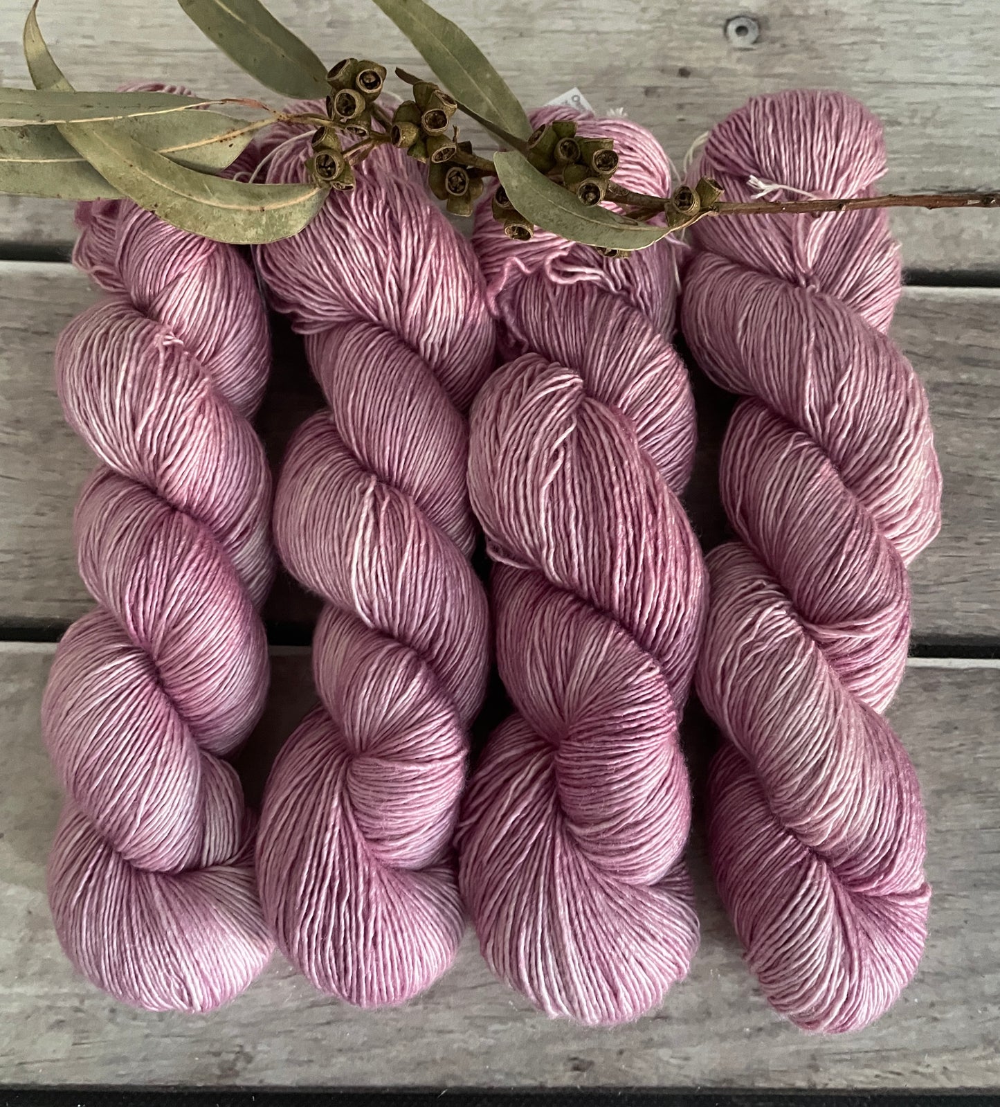 Soft Rose - 4 ply in Mulberry silk and Merino singles yarn - Osmanthus