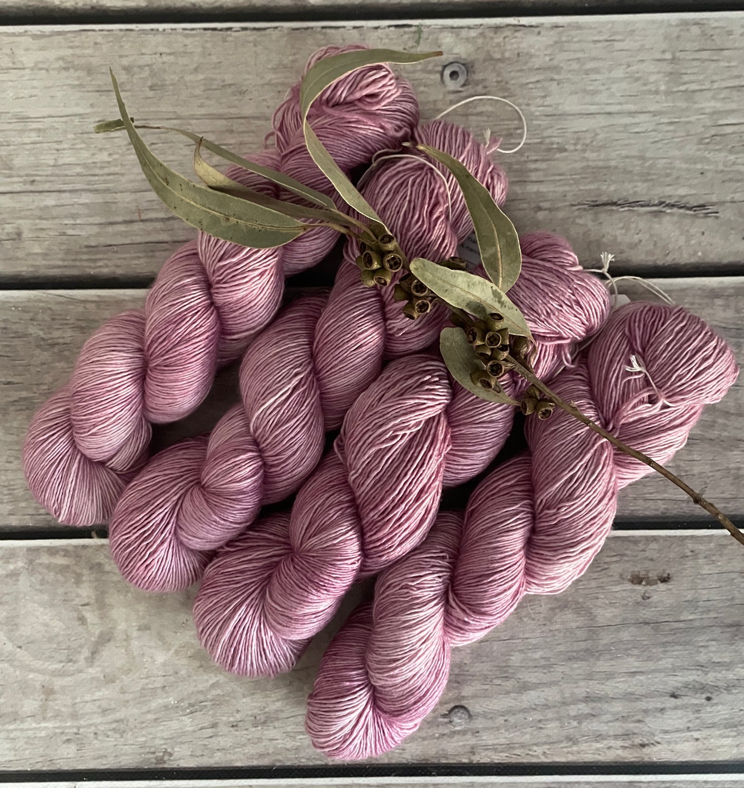 Soft Rose - 4 ply in Mulberry silk and Merino singles yarn - Osmanthus